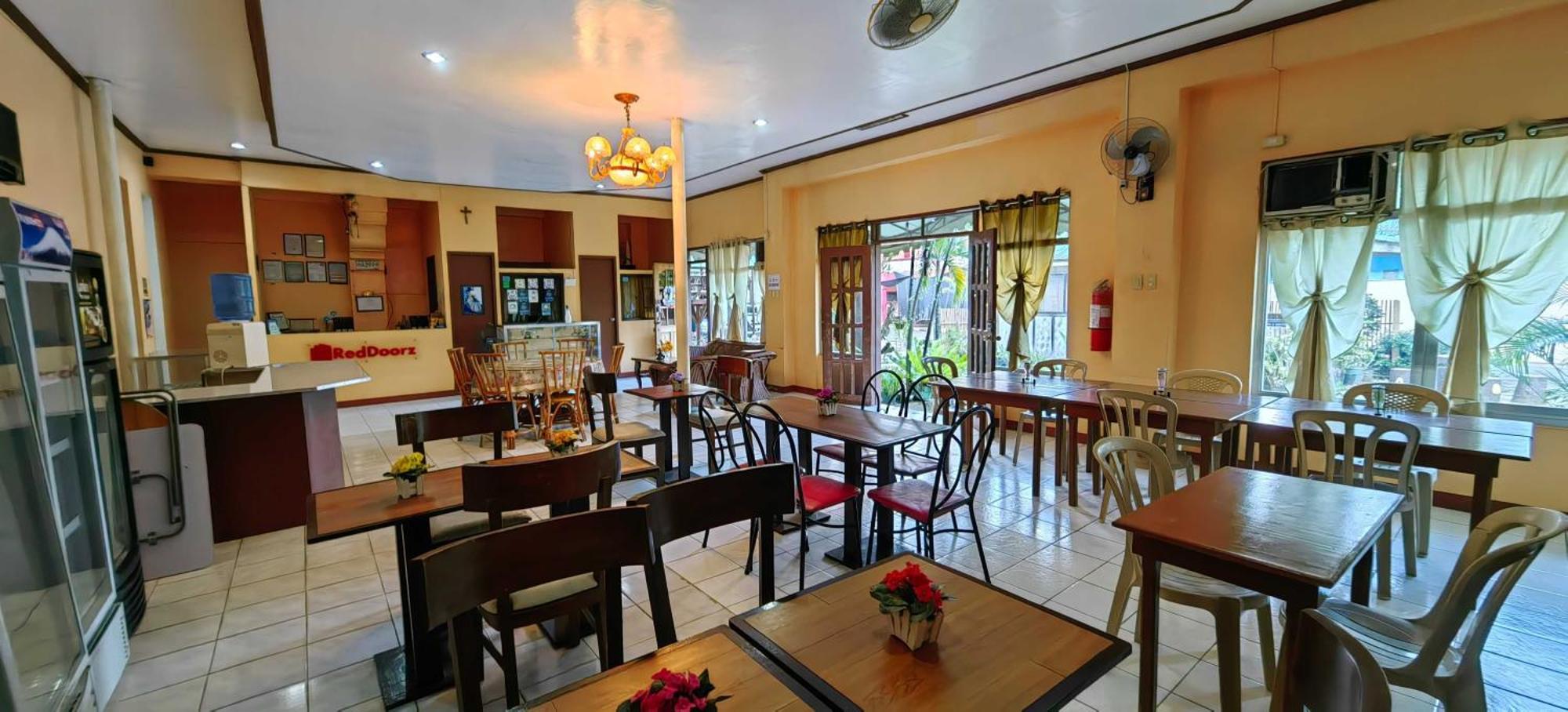 Oyo 1038 William Hearts Pension Puerto Princesa Dış mekan fotoğraf