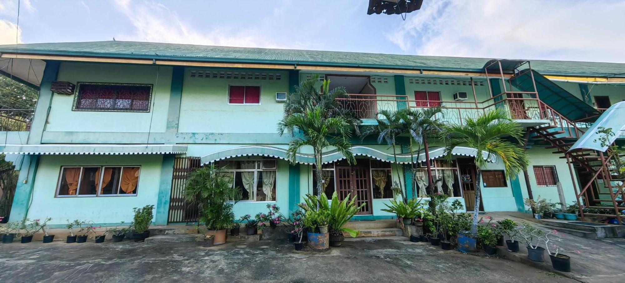 Oyo 1038 William Hearts Pension Puerto Princesa Dış mekan fotoğraf