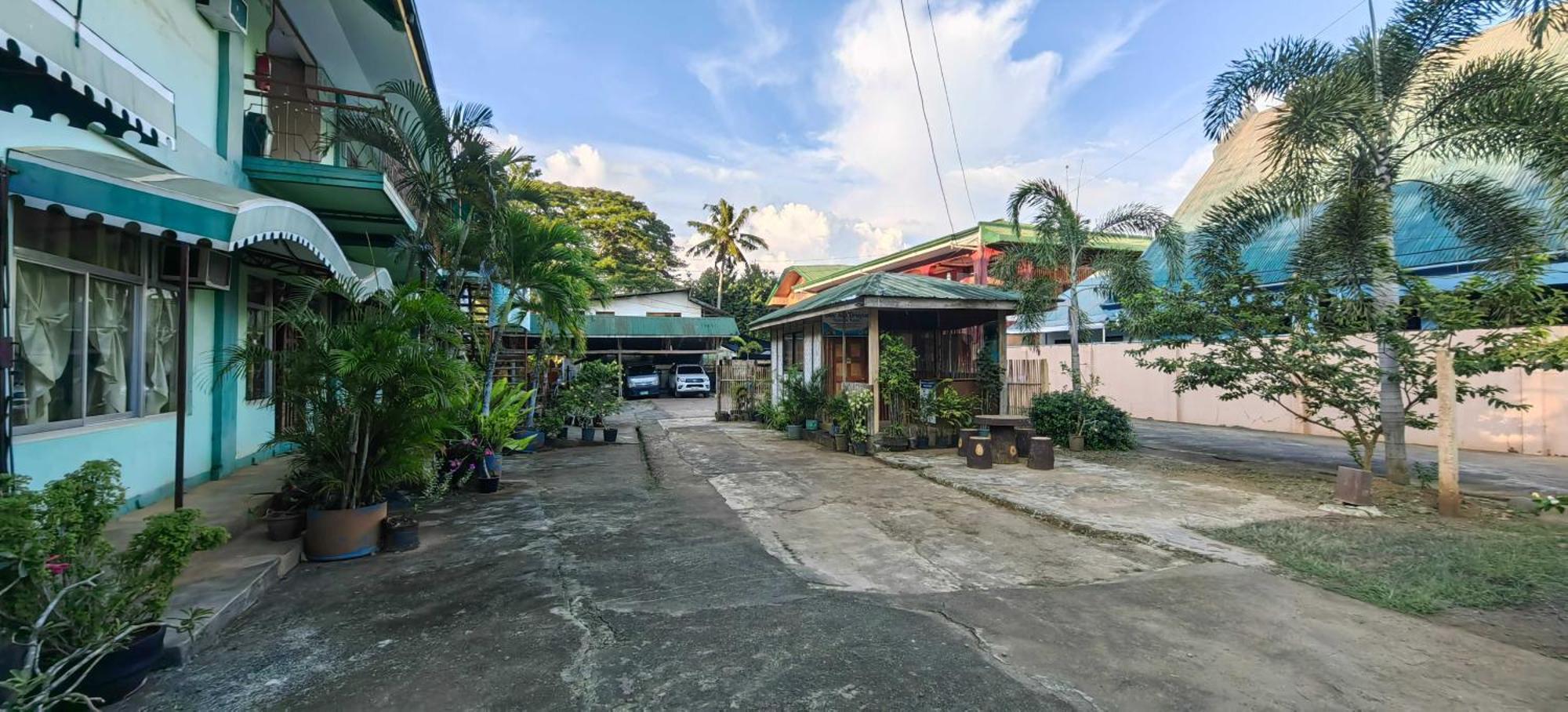 Oyo 1038 William Hearts Pension Puerto Princesa Dış mekan fotoğraf