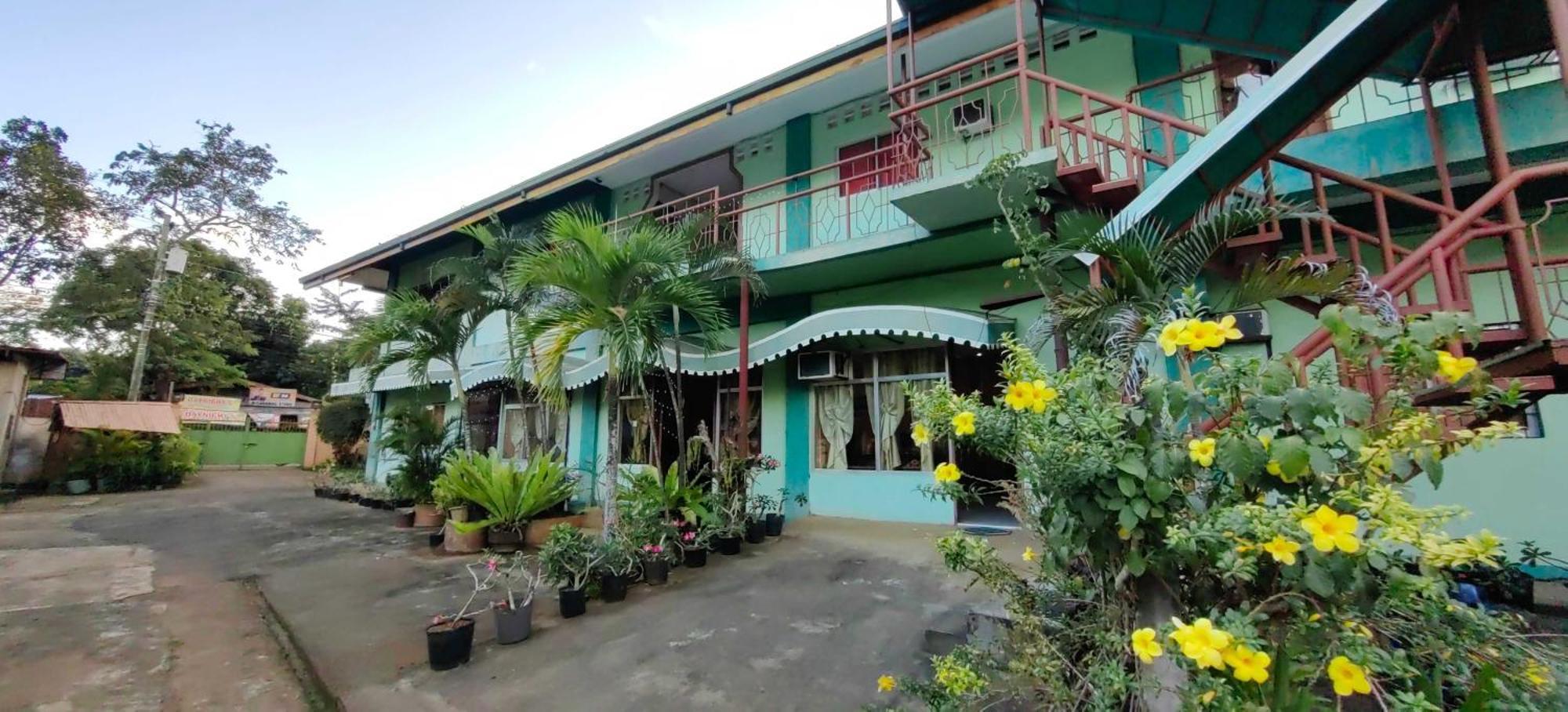 Oyo 1038 William Hearts Pension Puerto Princesa Dış mekan fotoğraf